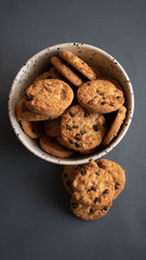  delicious cookies with chocolate chips, to enjoy with everyone.