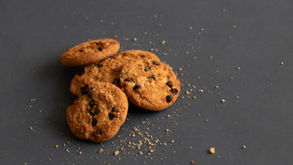  delicious cookies with chocolate chips, to enjoy with everyone.
