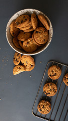  delicious cookies with chocolate chips, to enjoy with everyone.