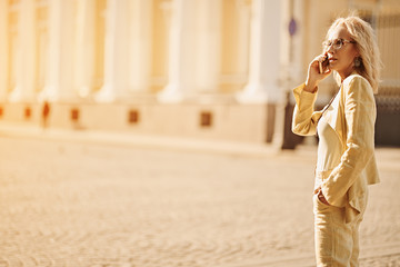 Fototapeta premium talking on mobile