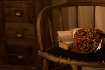 ドライフラワーと本