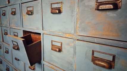chest of drawers
