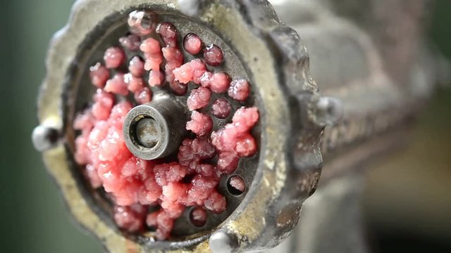 Cooking the meat forcemeat using the old meat grinder