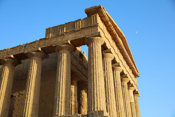 Obraz premium Tempel der Concordia im Tal der Tempel. Agrigento. Sizilien