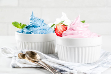 Various berry frozen yogurt