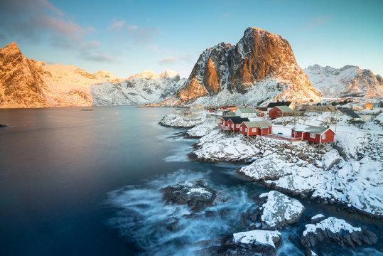 Sunrise Homnoy Lofoten