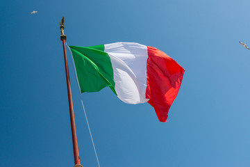 Rom - An der Piazza Venezia befindet sich das italienische Nationaldenkmal Vittorio Emanuele II mit dem Grab des unbekannten Soldaten.