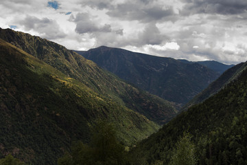 Obraz na płótnie Canvas Views of the Tavascan valley.
