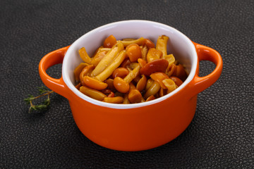 Pickled honey agaric