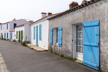 Fototapeta na wymiar Small street in Noirmoutier-en-l'Île vendee France