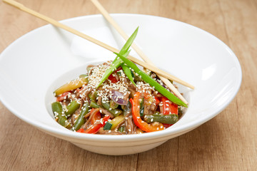 soba noodles with vegetables