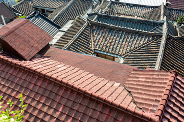 Obraz na płótnie Canvas Korean traditional roofs of houses, top view. Seoul, South Korea
