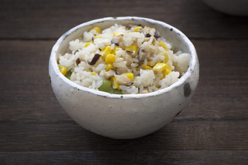 そら豆とコーン粒の混ぜご飯 