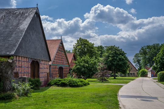 Dorf K&ouml;len im Hannoverschen Wendland im Sommer