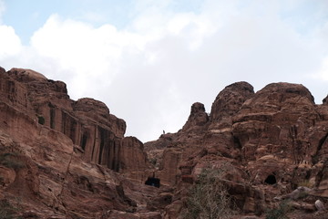 Fototapeta premium jordan, petra rock city, ancient, canyon, holiday, famous tourist destination, sunset over petra city, treasure 