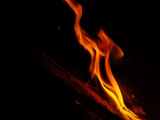 Flame pattern in a blackout