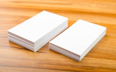 papier wizytówka bloczek stos firma reklama © slimlukas