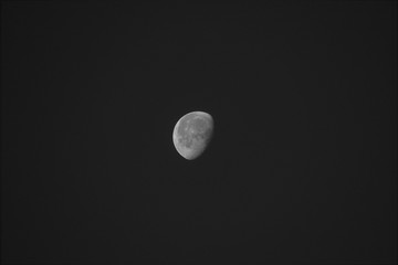 Waning Gibbous, Moon close-up
