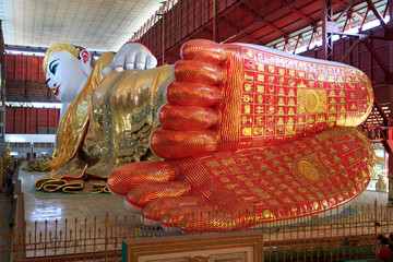 Liegender Buddha