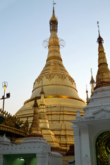 Fototapeta premium Shwedegon Pagode
