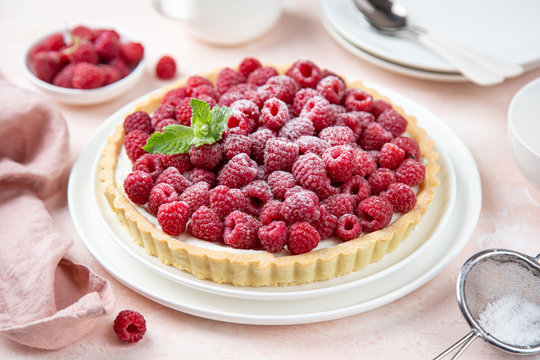 raspberry yogurt tart