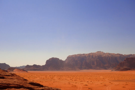 Landscape of Wadi Rum desert in Jordan © Ewa