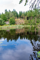 Obraz premium View at Mountain Lake with Dramatic Clouds in British Columbia, Canada