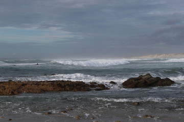 Fototapeta na wymiar Jour de grande marée à la plage de la Torche en Bretagne