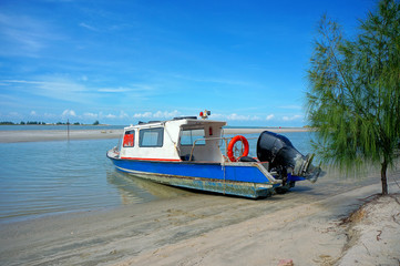boat on the beach