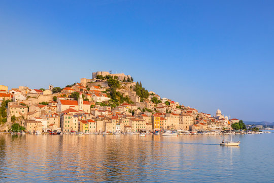 St. Michael's Fortress and Sibenik Harbour, Sibenik, Dalmatian Coast, Croatia, Europe