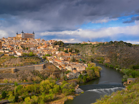 Spain, Castile La Mancha, Toledo, Overview of city, UNESCO World heritage site