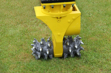 A Hydraulic Rock Cutting Drum for Excavator Work.
