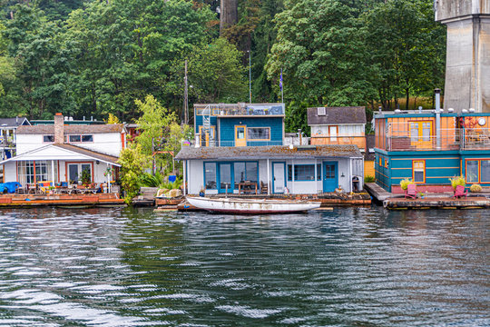Floating Homes in Lake Union near Ballard Locks in Seattle