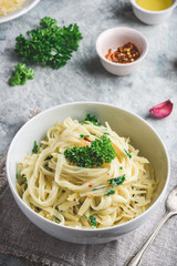 Easy pasta with olive oil and garlic