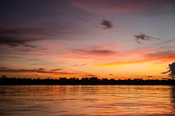 Colores del Rio Inirida al atardecer- Puerto Inirida Guainia-Colombia