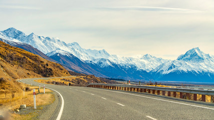 The viewpoint at the pukaki lake sees the mount cook as beautiful and great images, Mount Cook Rd, Mount Cook, New Zealand.