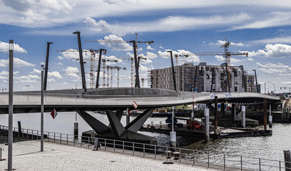 Fototapeta na wymiar Baakenhafen Brücke Hamburg