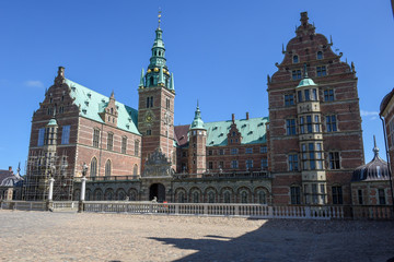 Fototapeta na wymiar The castle of Frederiksborg at Hillerod on Denmark