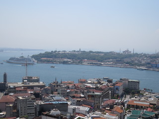 Obraz premium A view of Istanbul from the Galata Tower
