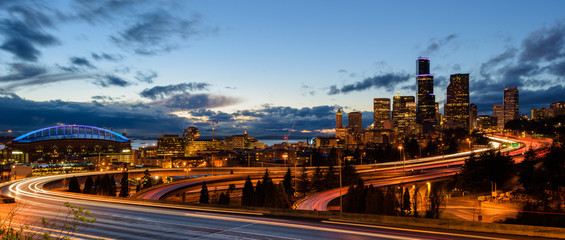 Fototapeta na wymiar Seattle Night Skyline from Jose Rizal Bridge