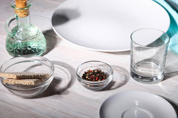 Clean dishes and crispbread with oil