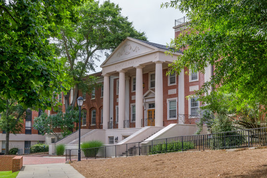 Robert E. Park Hall at University of Georgia