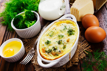 Omelet with broccoli and cheese