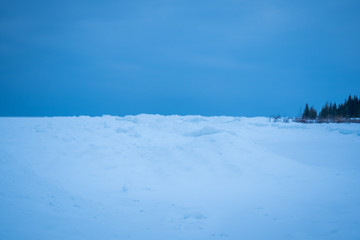 Fototapeta na wymiar Snowy tundra landscape