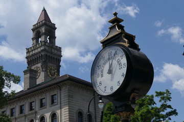 Worcester Rathaus und Uhr