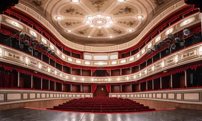 Foto op Plexiglas Theatergebouw is 200 jaar oud, een blik van binnenuit © blanke1973