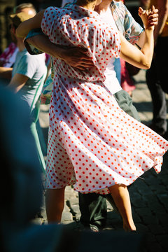 Swing dancer