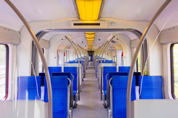 Nahverkehr, Regio, S-Bahn, Regionalbahn, Wagen, Innenansicht, Innenraum, blaue Sitze, Doppelsitz,...