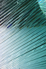 波打つ模様のガラスアート