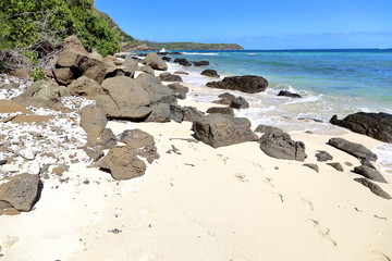 Rochers sable et mer
